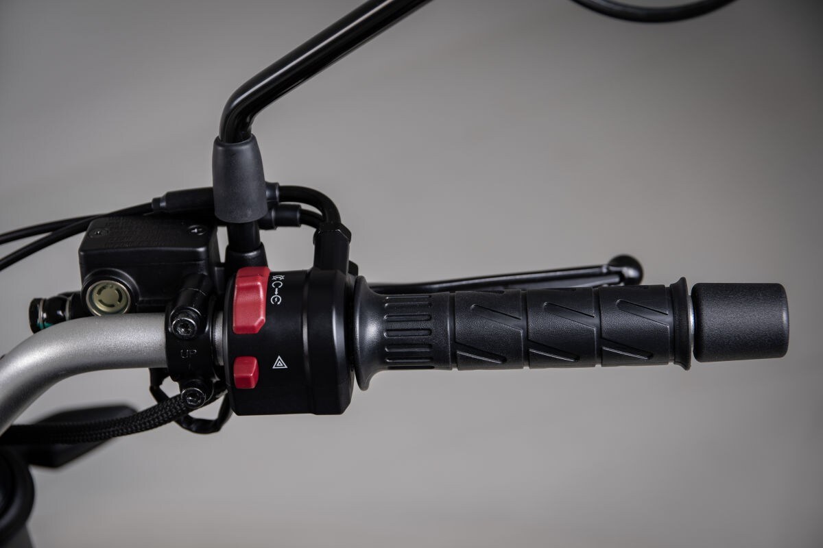 CFMoto 300CL-X Heritage: neo retrò per tutti